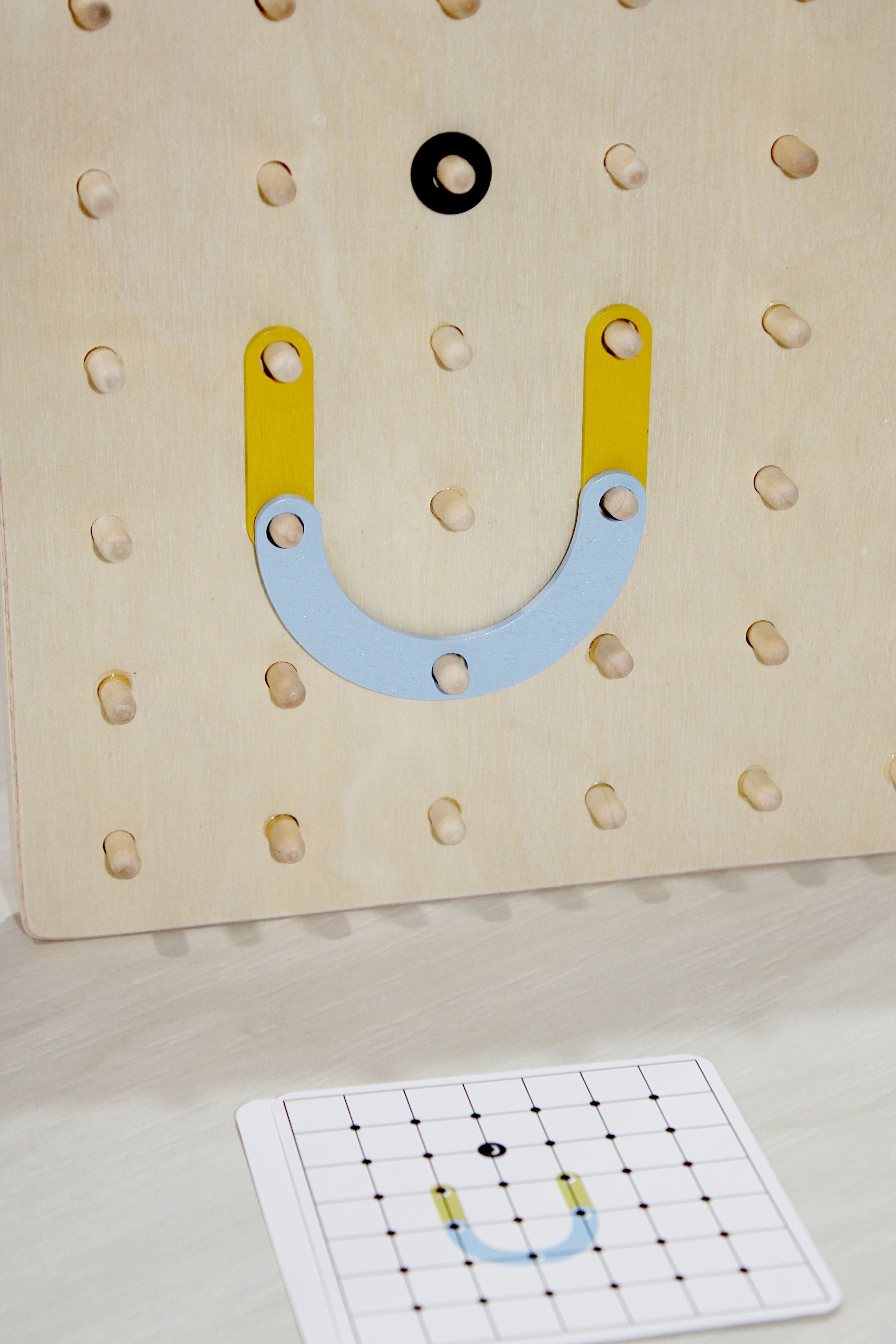 Arabic Alphabet Puzzle Board